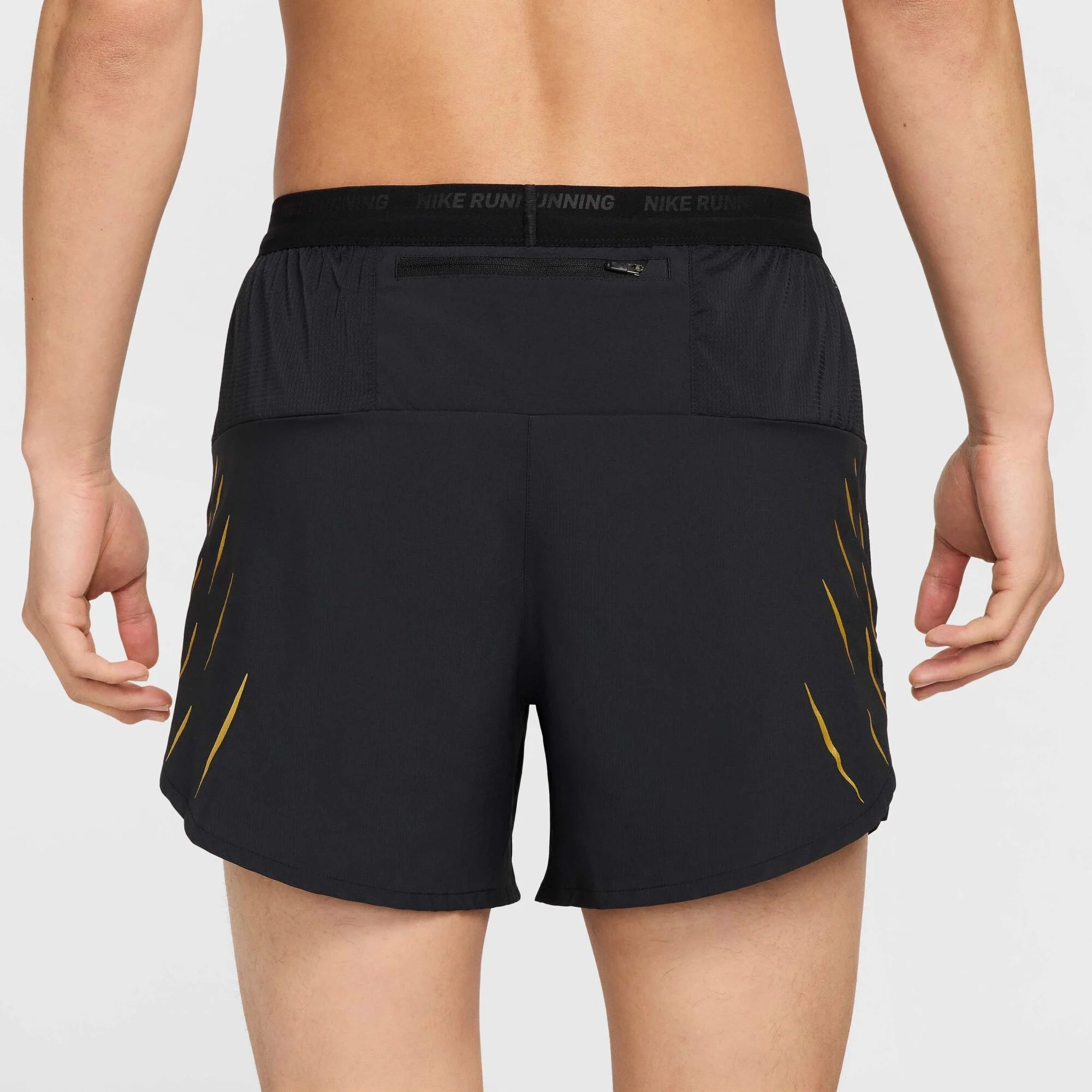 Мъжки къс панталон Nike x Jakob Dri-FIT Brief-Lined Running Shorts - HJ3536-010 отзад