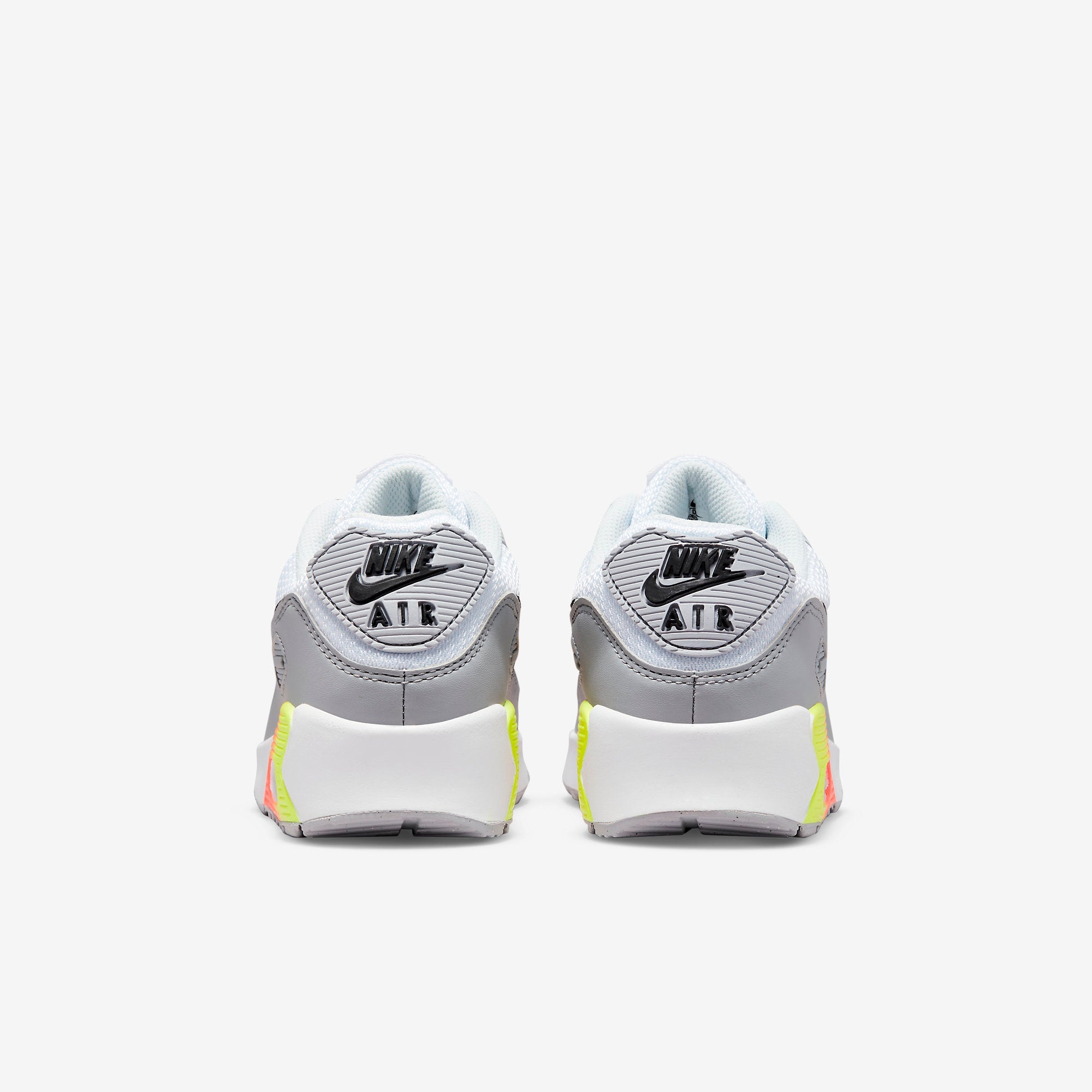 Мъжки маратонки Nike Air Max 90 Gradient Cassette - DR8600-001 отзад