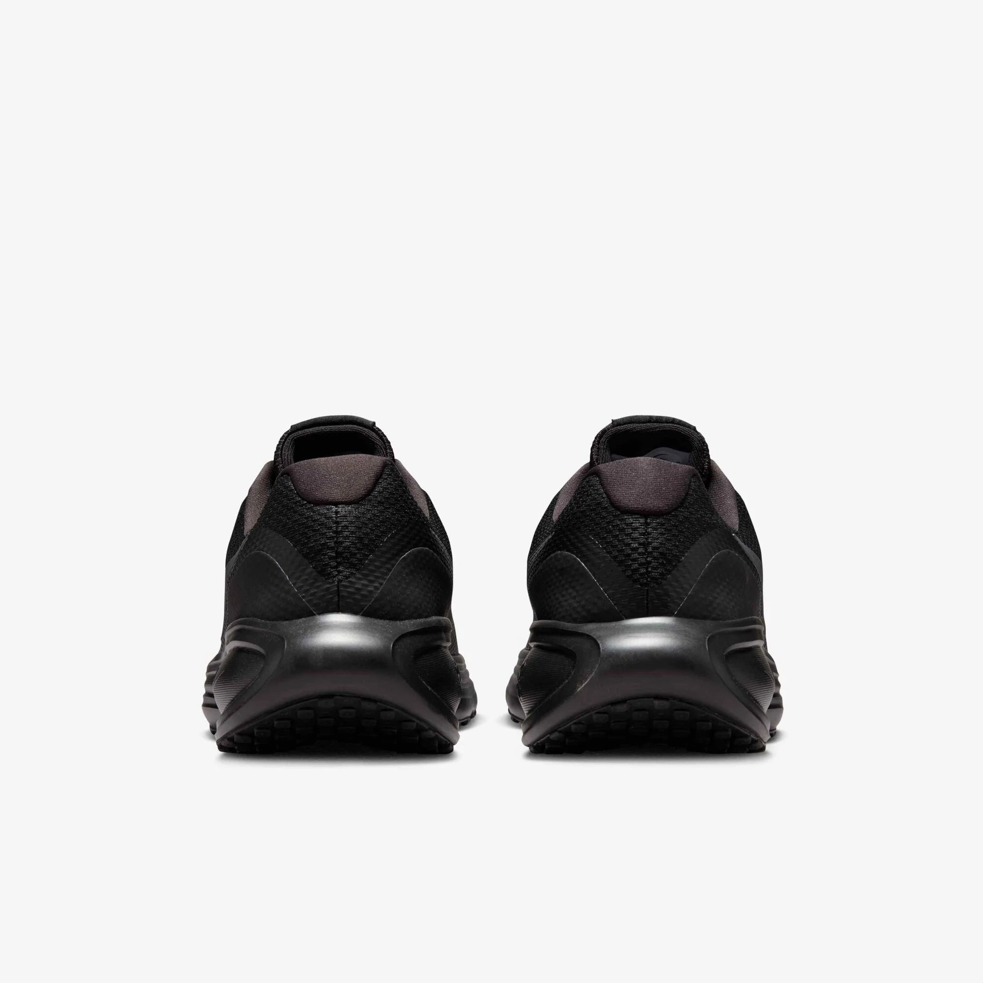 Мъжки маратонки Nike Revolution 8 HJ9198-002 отзад
