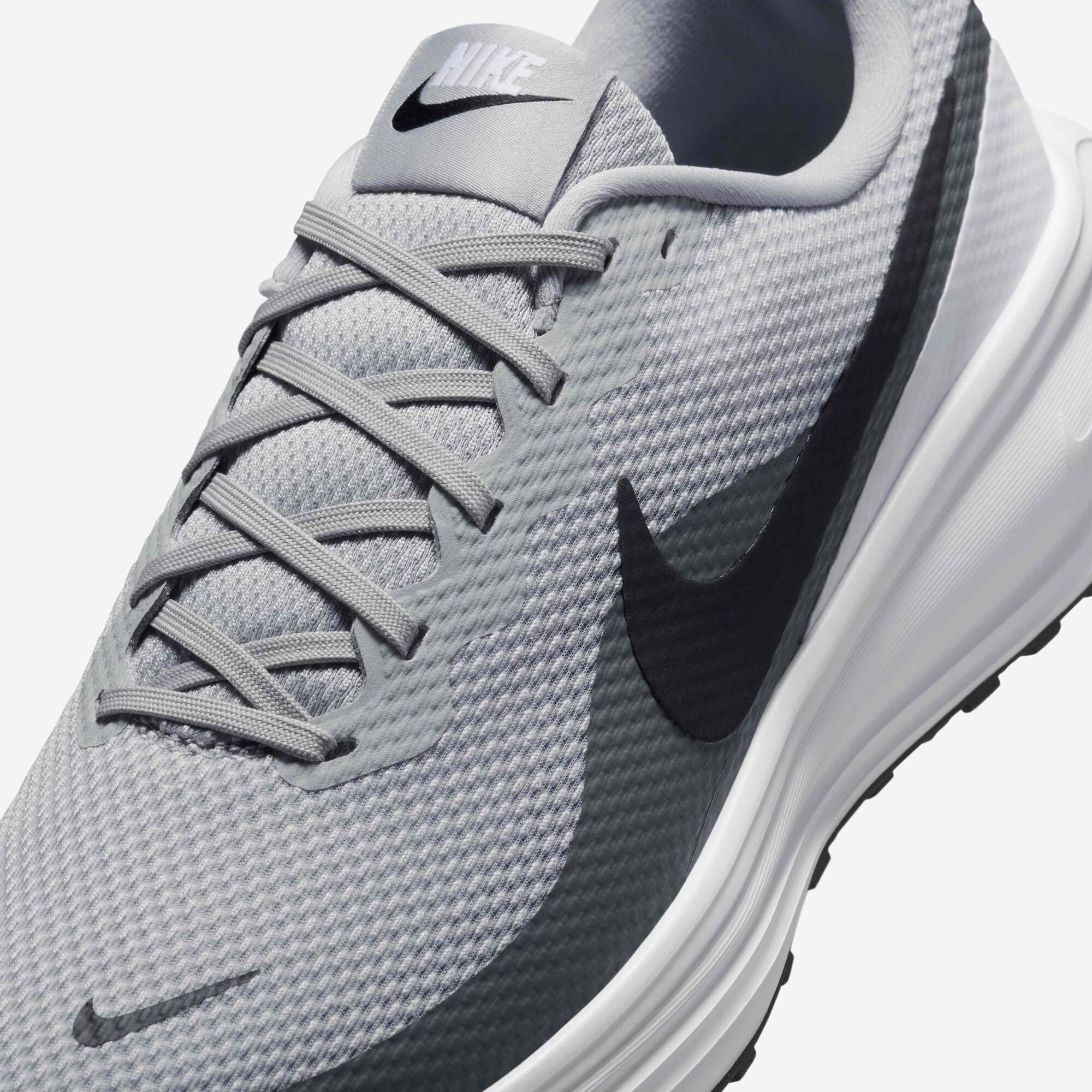 Мъжки маратонки Nike Revolution 8 Road Running Shoes HJ9198-004 страничен детайл
