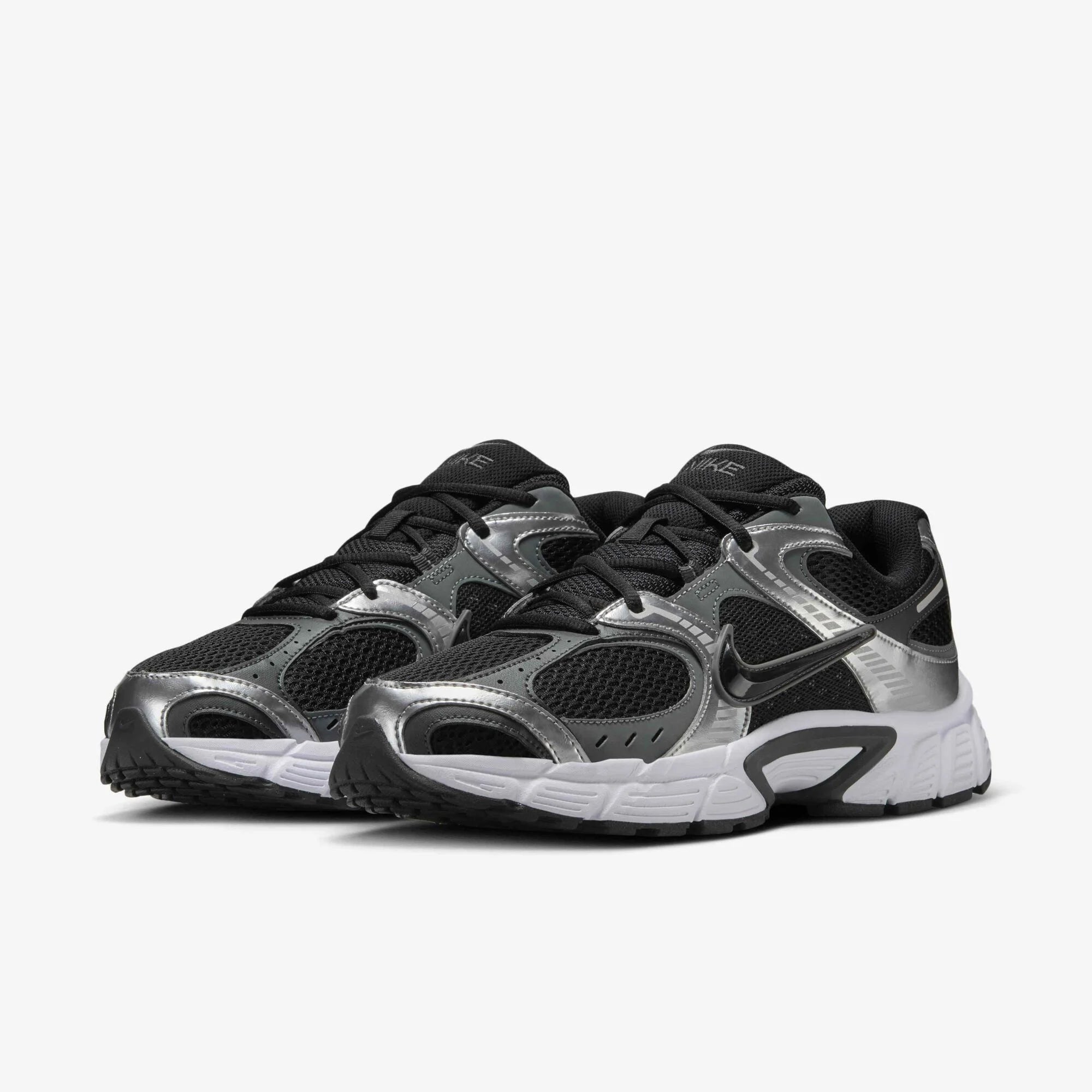 Мъжки маратонки Nike V5 RNR HJ5228-004 изглед отпред