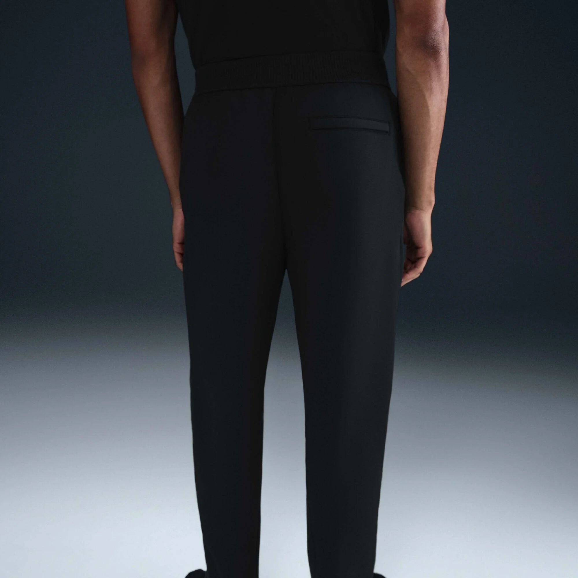 Мъжки панталон Nike 24.7 ImpossiblySoft Dri-FIT Trousers HQ6970-010 изглед отзад