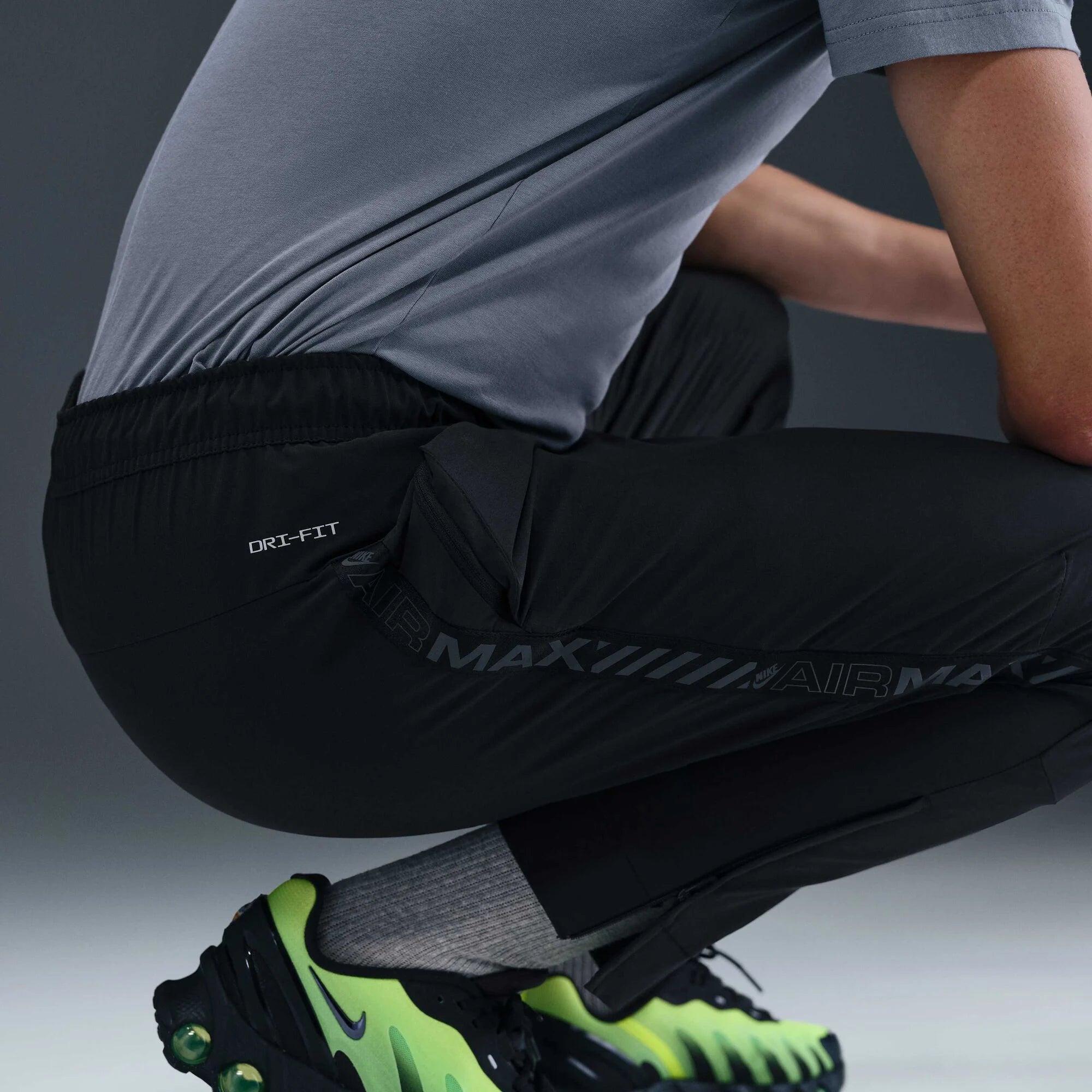 Мъжки панталон Nike Air Max Woven Trousers - Airhouse