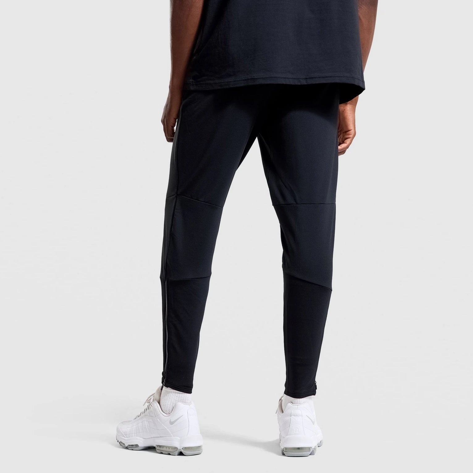 Мъжки панталон Nike Phenom Elite Pants IO1066-010 отзад