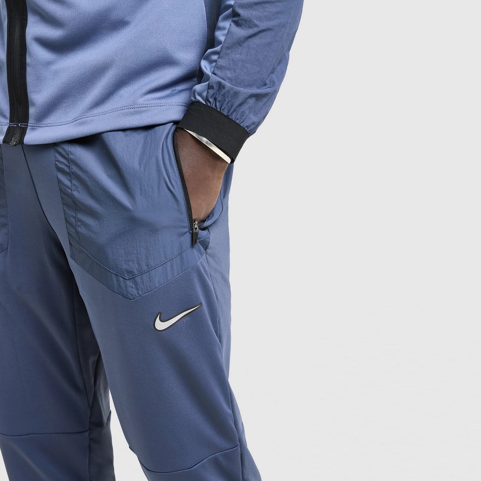 Мъжки панталон Nike Phenom Elite Pants - IO1066-437 детайл джоб
