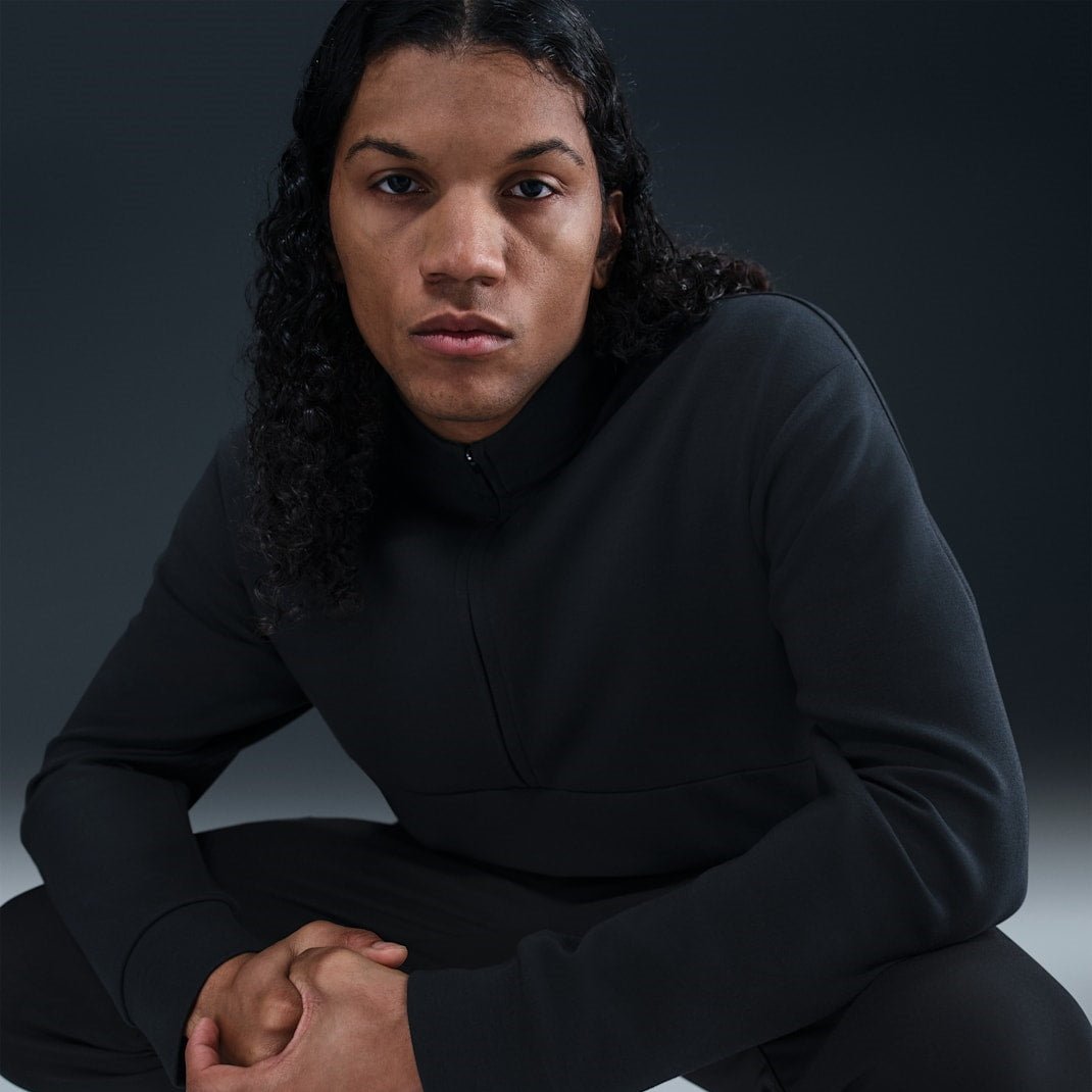 Мъжки суитшърт Nike 24.7 ImpossiblySoft Dri-FIT 1/2-Zip Top HQ6953-010 отпред