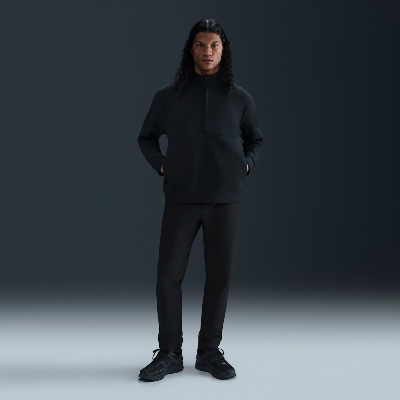Мъжки суитшърт Nike 24.7 ImpossiblySoft Dri-FIT 1/2-Zip Top HQ6953-010 модел отпред