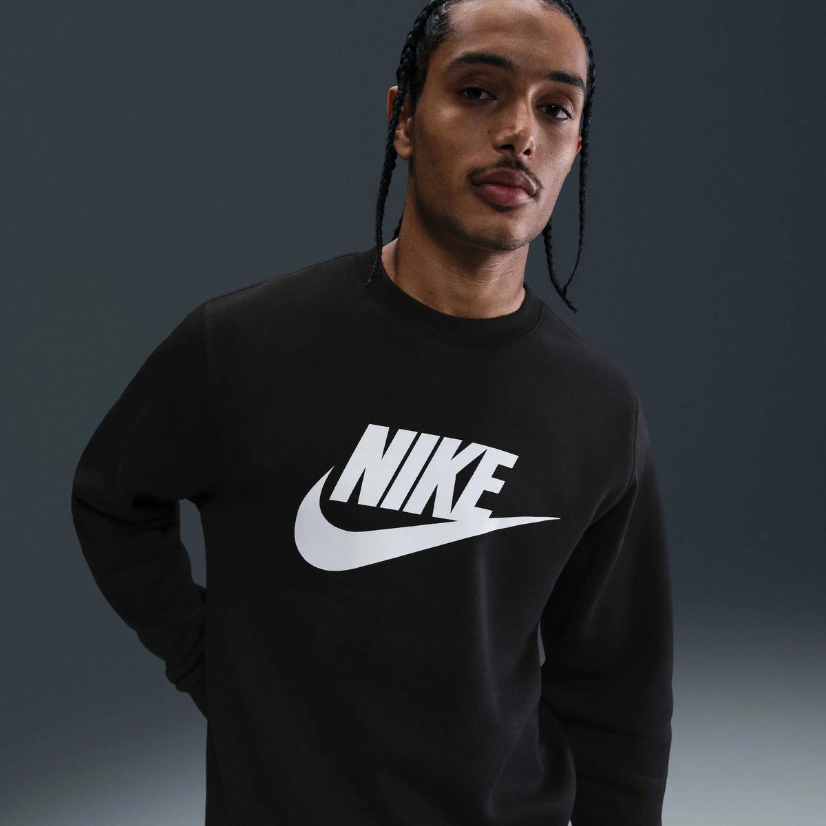 Мъжки суитшърт Nike Sportswear Club Graphic Fleece Crew-Neck Sweatshirt - FN3890-010