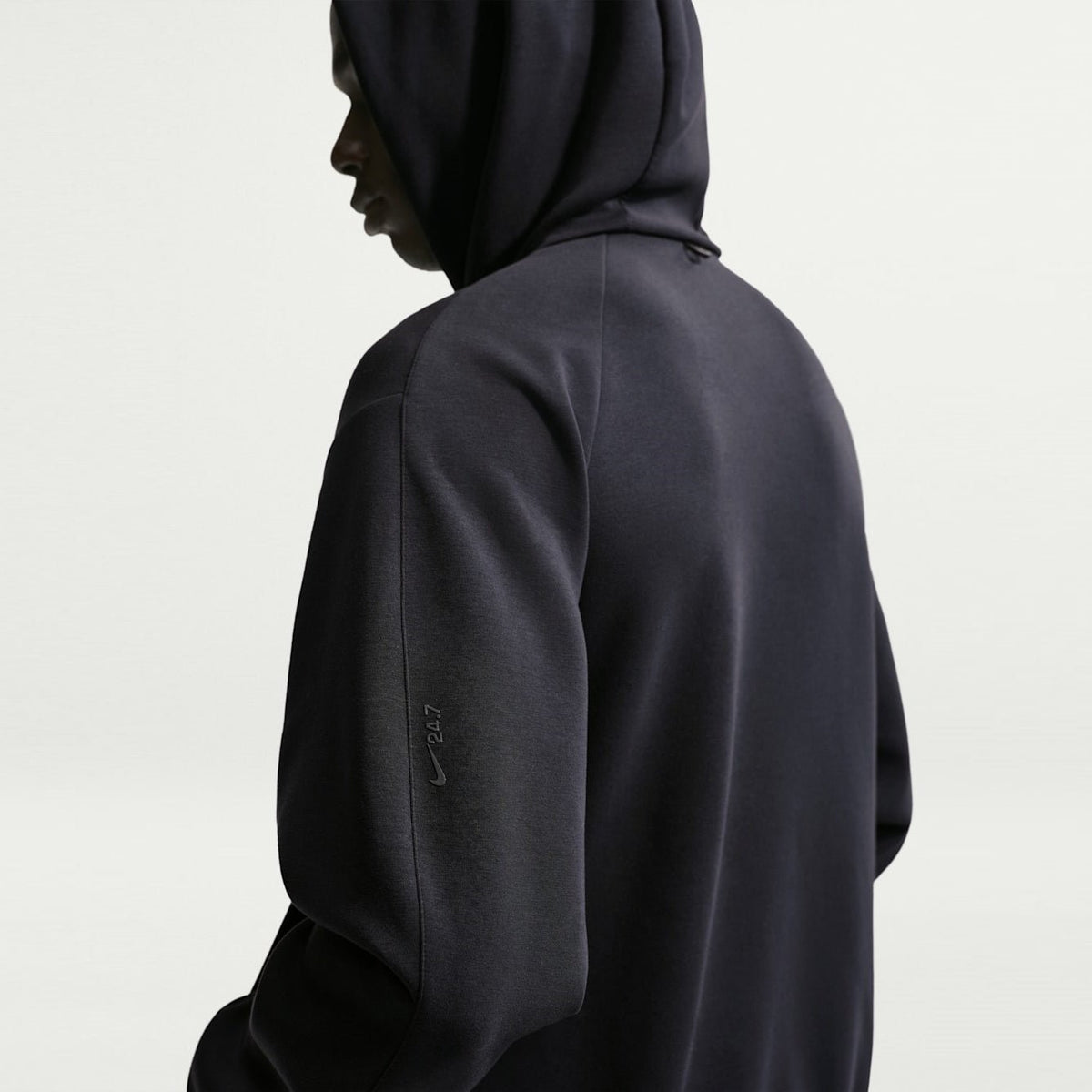 Мъжко худи Nike 24.7 ImpossiblySoft Dri-FIT Pullover Hoodie - IR8807-010 отзад