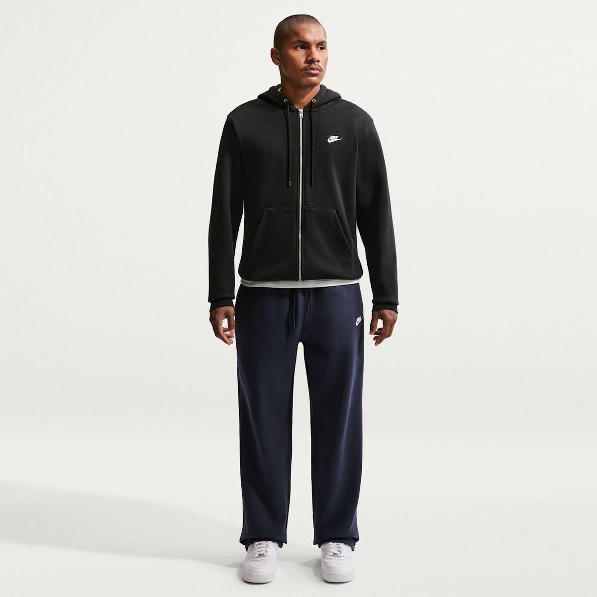 Мъжко худи Nike Club Full-Zip Fleece Hoodie - FN3861-010 модел отпред