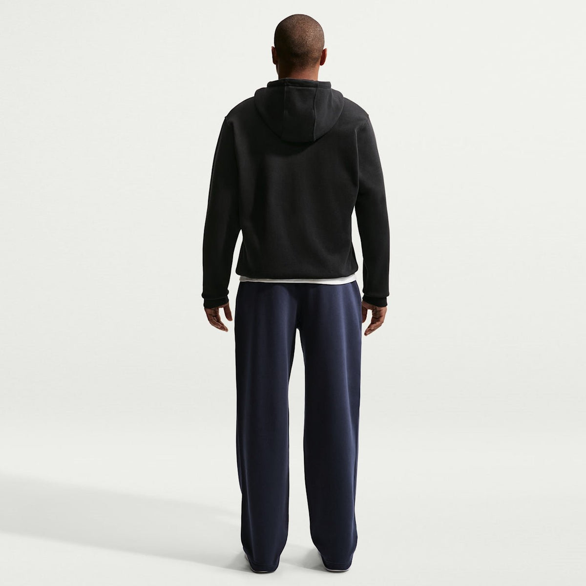 Мъжко худи Nike Club Full-Zip Fleece Hoodie - FN3861-010 модел отзад