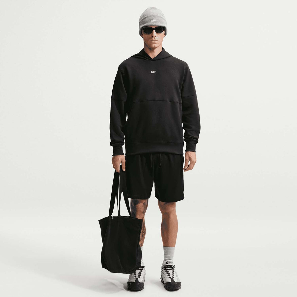 Мъжко худи Nike Club Varsity Hoodie - IO1383-010 модел отпред