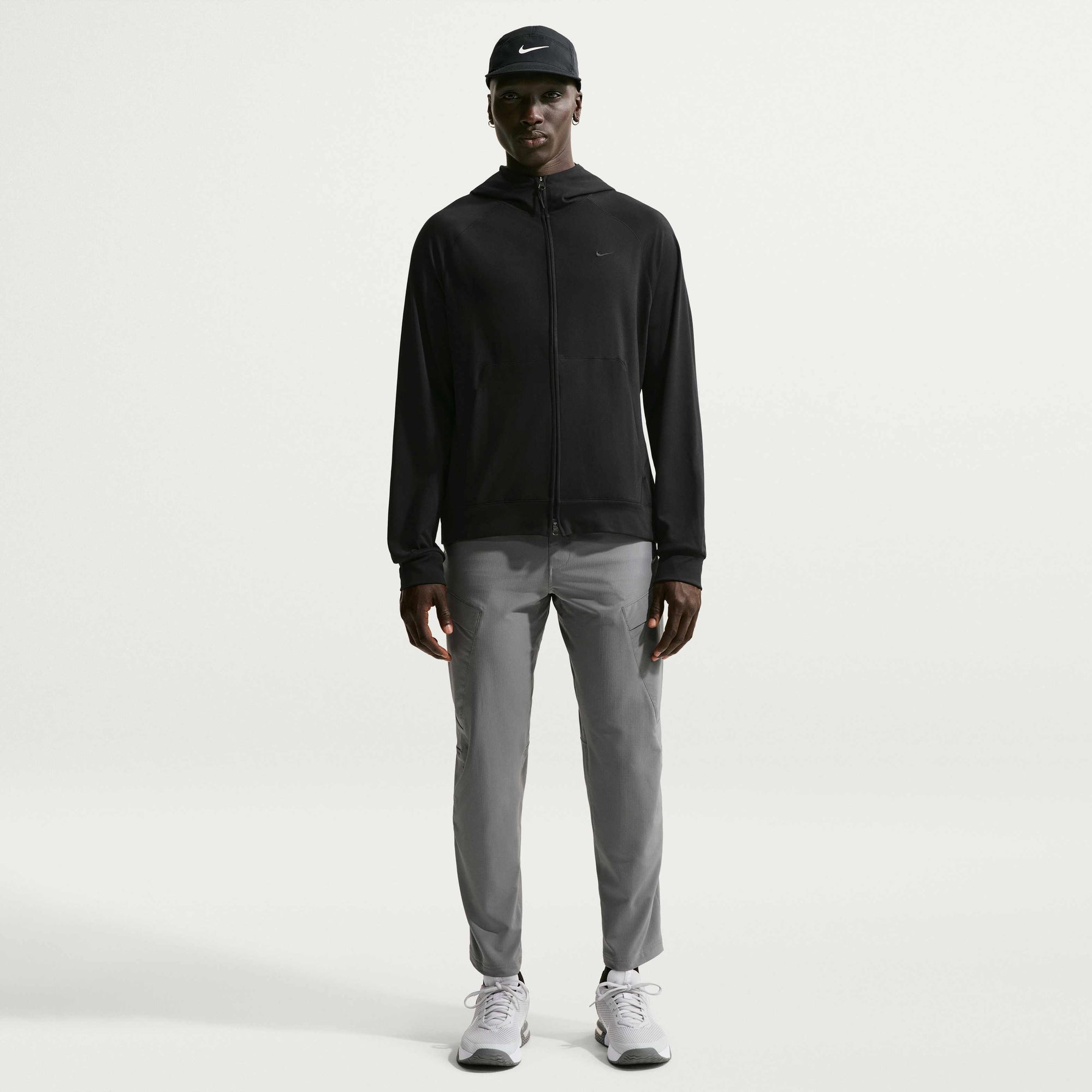 Мъжко худи Nike Primary NanoKnit Dri-FIT Full-Zip II1308-010 модел отпред