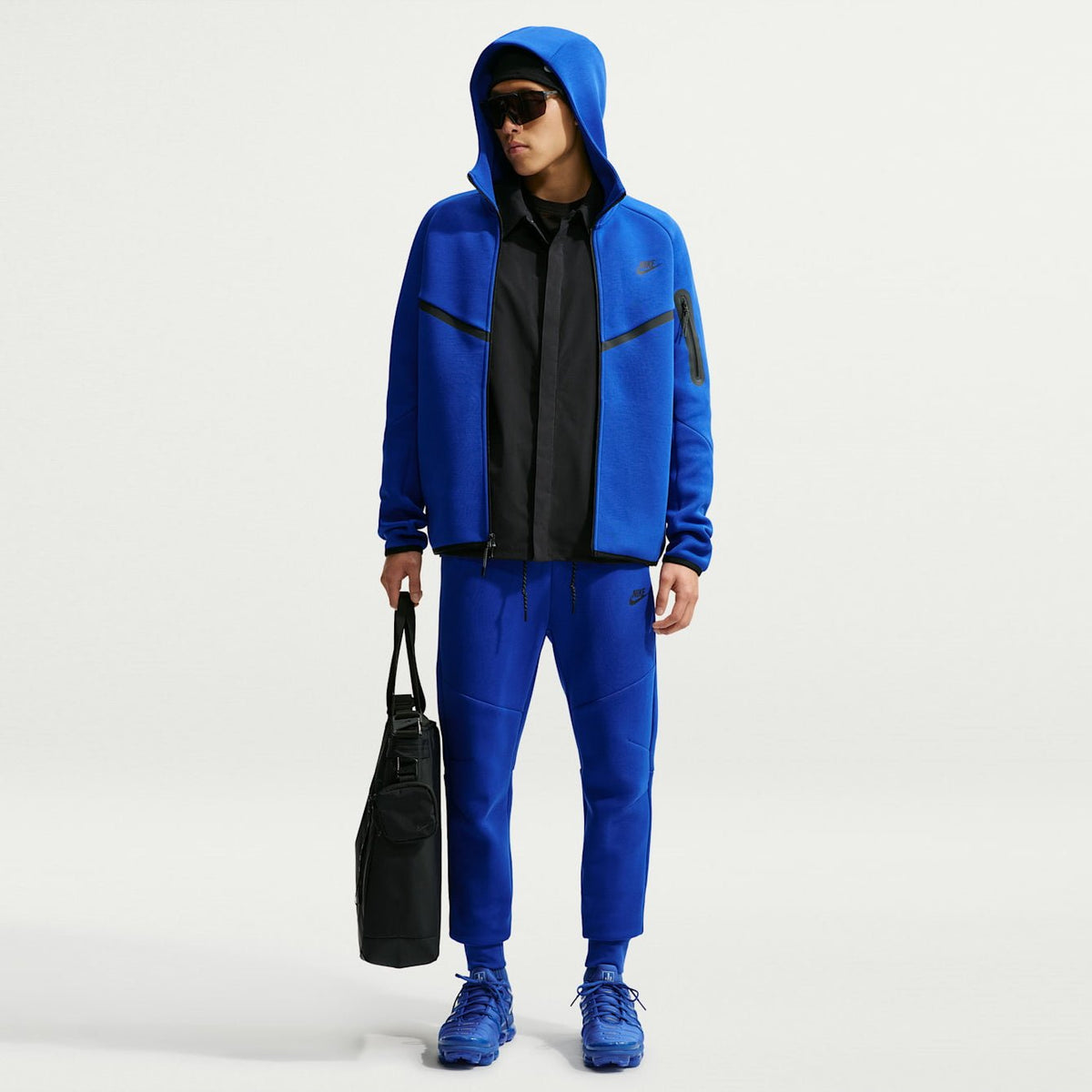 Мъжко худи Nike Tech Fleece Windrunner Full-Zip Hoodie - HV0949-417 модел отпред