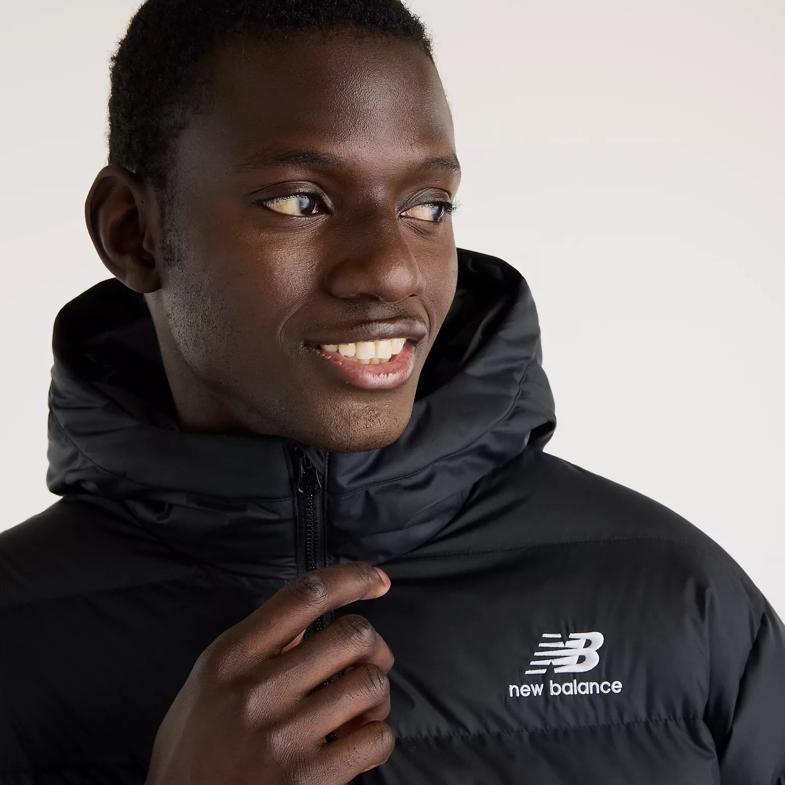 Мъжко яке New Balance Boston Puffer Jacket - MJ62G17OBK детайл отпред