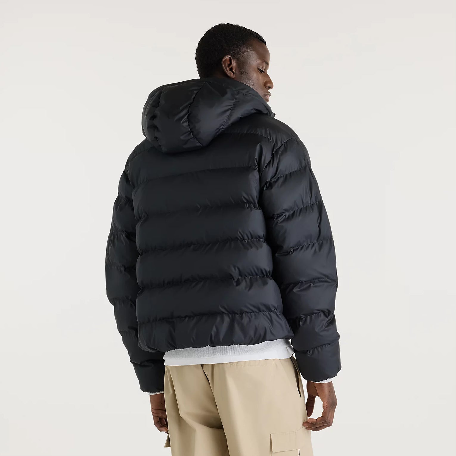 Мъжко яке New Balance Boston Puffer Jacket - MJ62G17OBK отзад