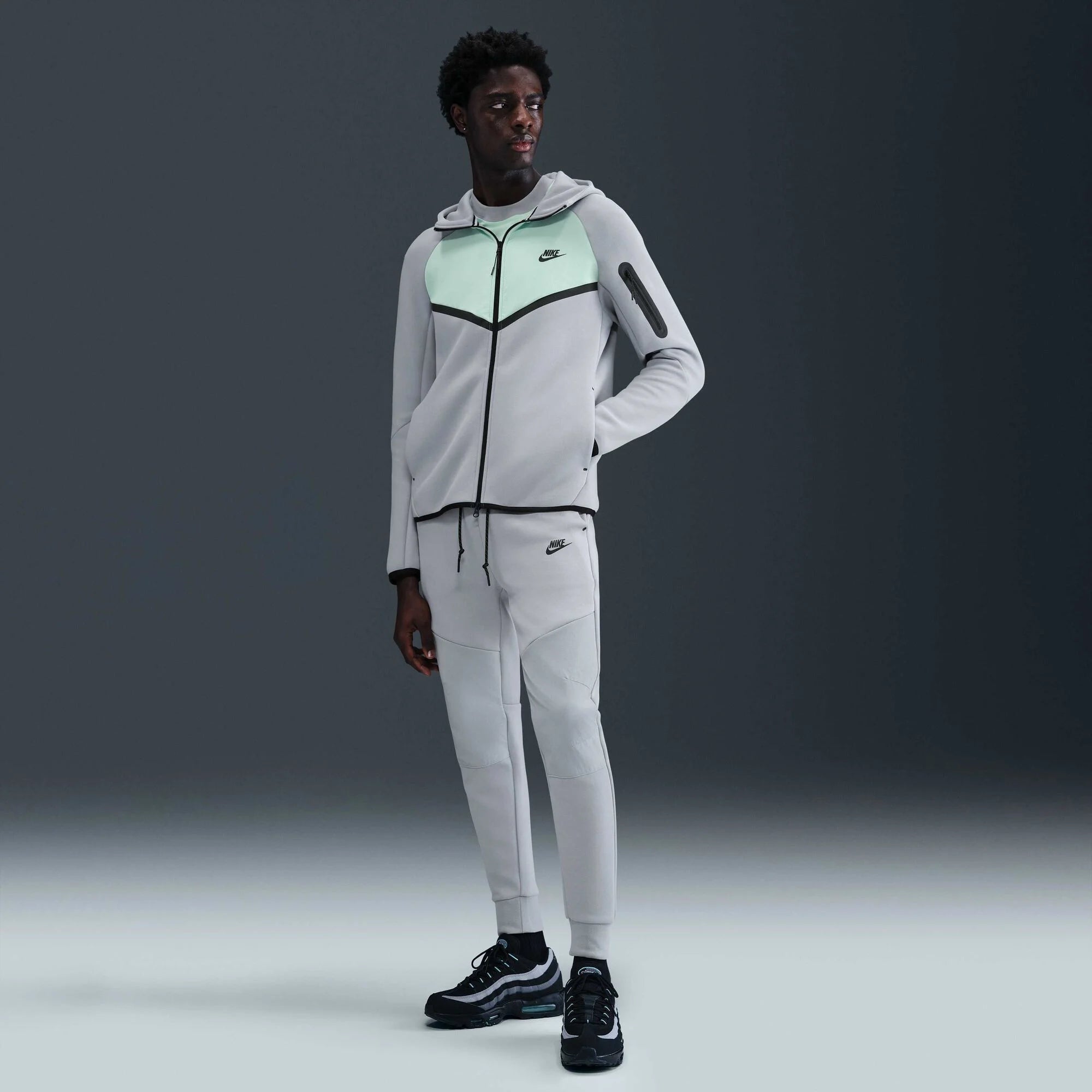 Мъжко яке Nike Tech Fleece Windrunner Jacket - Airhouse