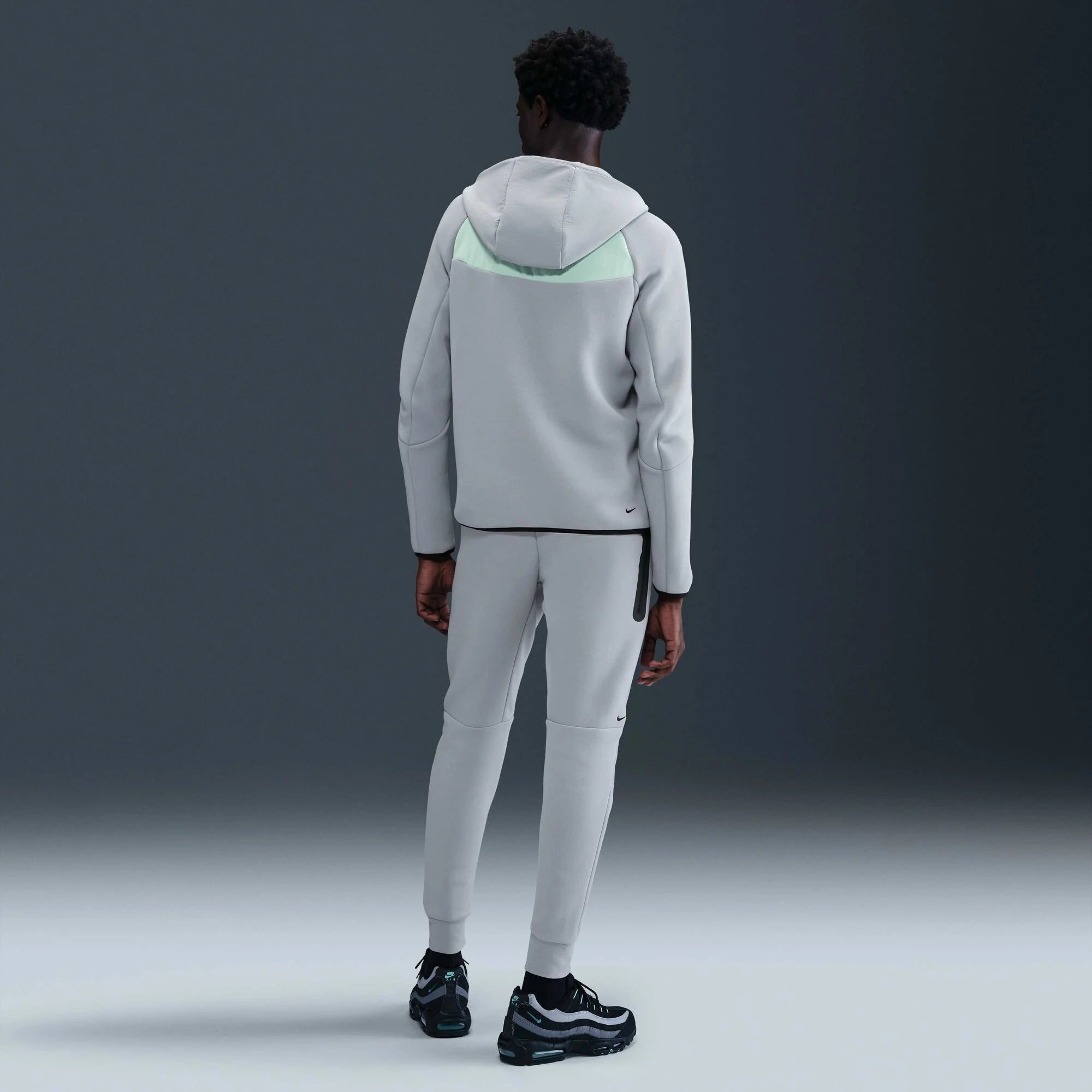 Мъжко яке Nike Tech Fleece Windrunner Jacket - Airhouse