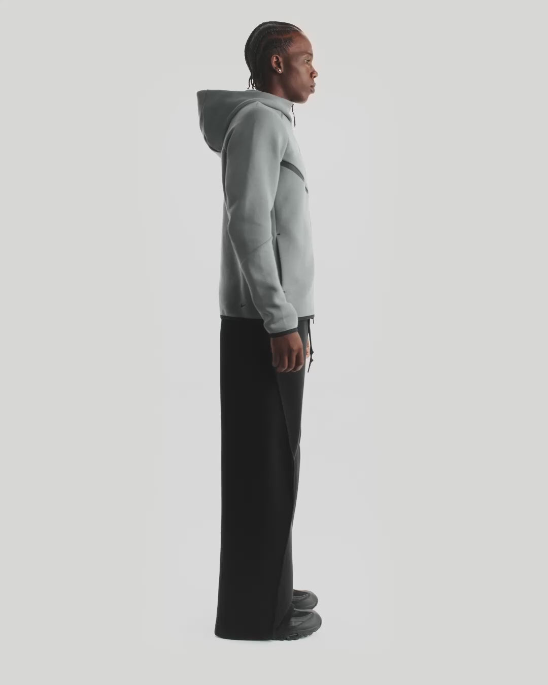 Мъжко худи Nike Tech Fleece Windrunner Full-Zip Hoodie - HV0949-085 модел видео