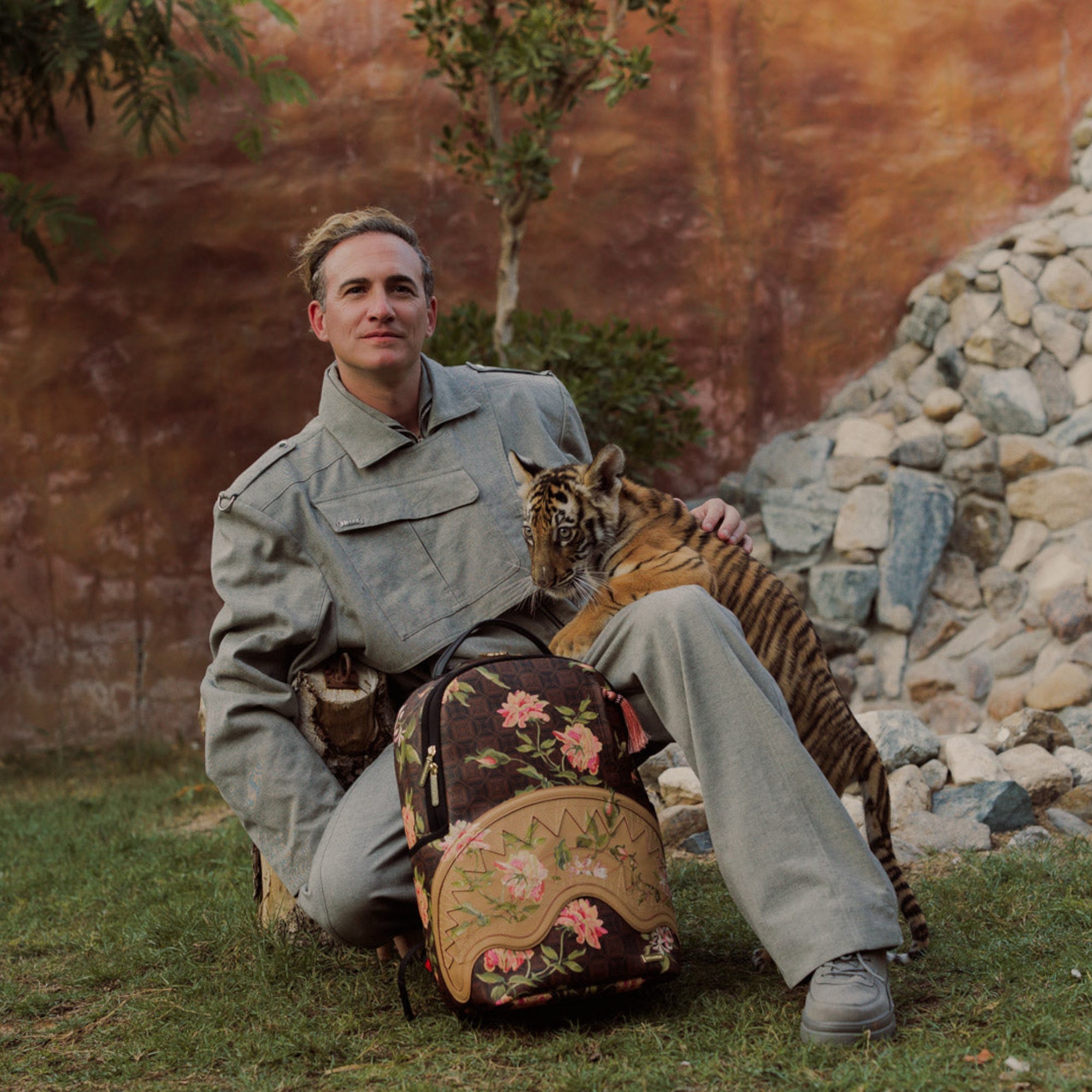 Унисекс раница Sprayground AI Henny Floral Backpack - 910B8529NSZ втори модел