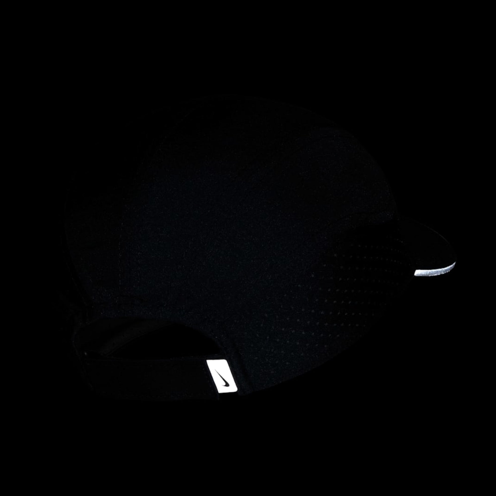 Унисекс шапка Nike Fly Dri-FIT ADV Unstructured Reflective Cap FB5681-010 страничен изглед