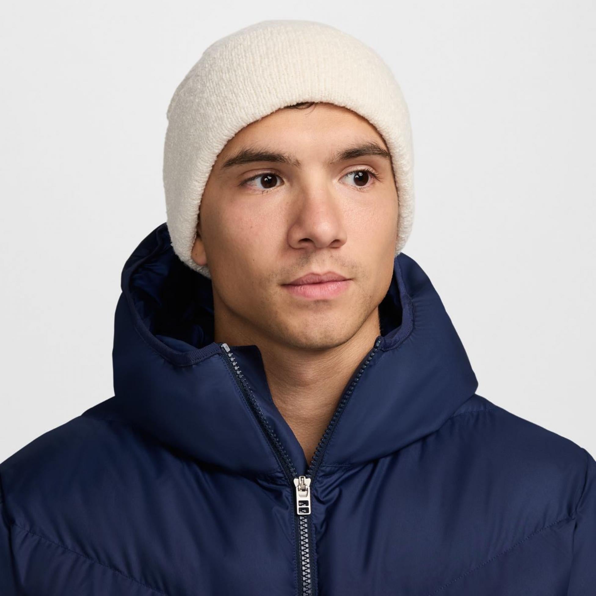Унисекс шапка Nike Peak Cozy Beanie - Airhouse