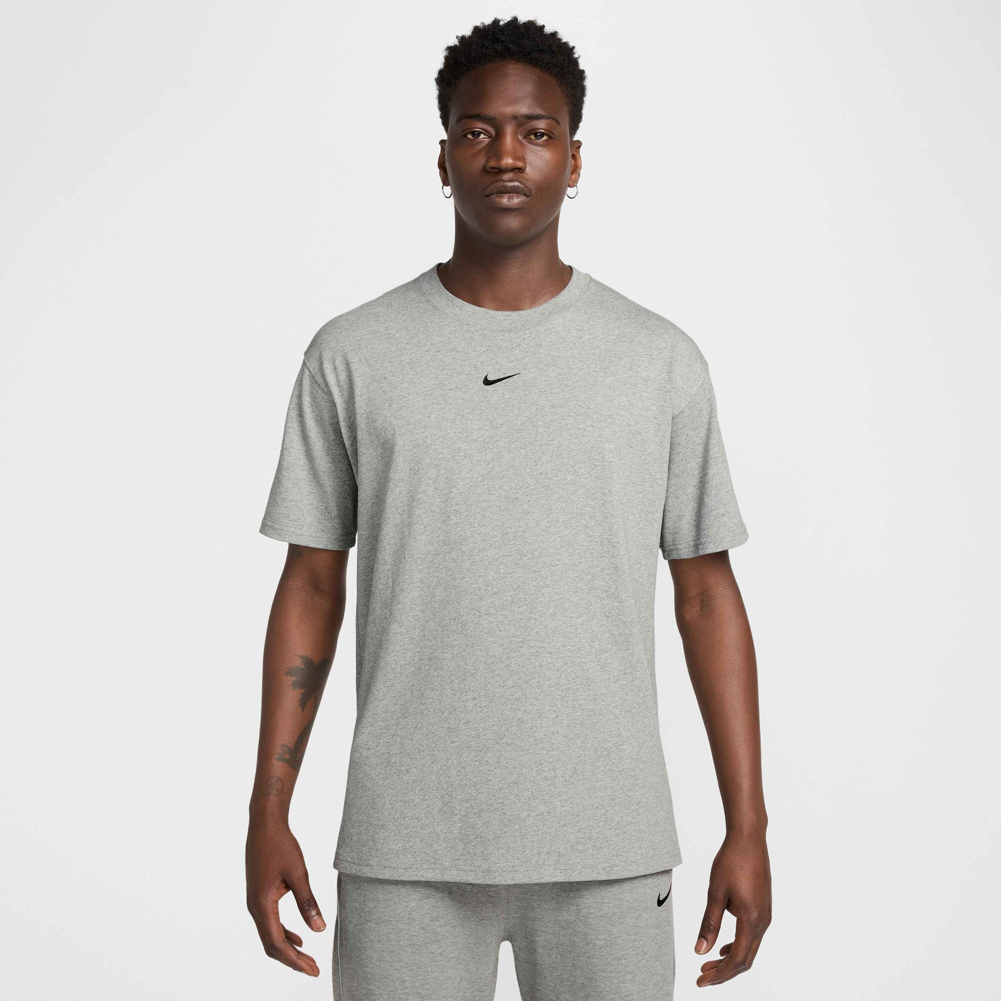 Унисекс тениска Nike x NOCTA T-Shirt - IB5673-063 мъж отпред